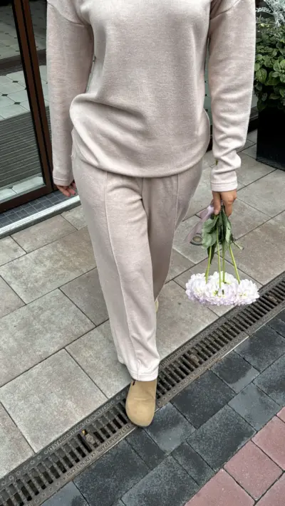 Бежевий ангоровий костюм - Зображення 9