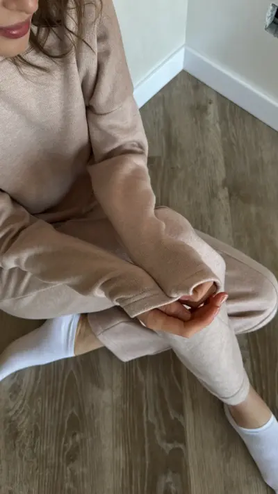 Бежевий ангоровий костюм