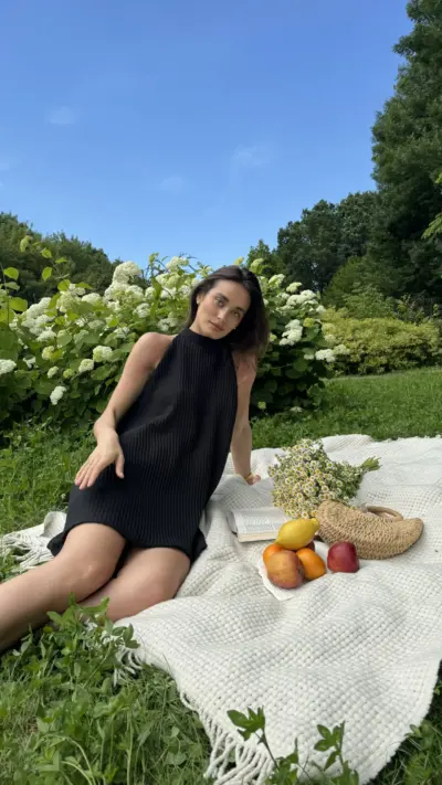 Чорна сукня гофре