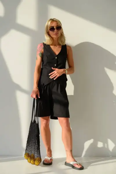 Чорний костюм з льону З ШОРТАМИ