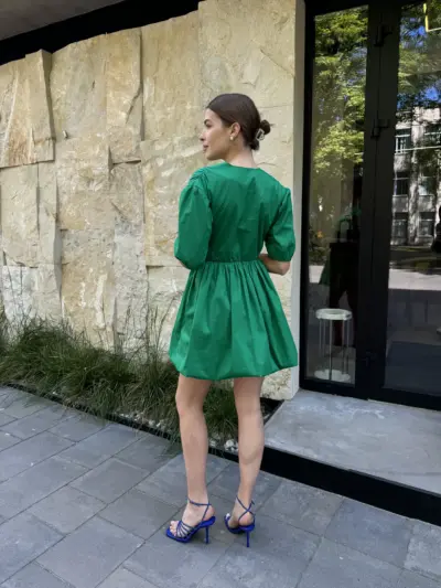 Зелена сукня зефірка