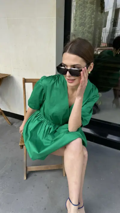 Зелена сукня зефірка