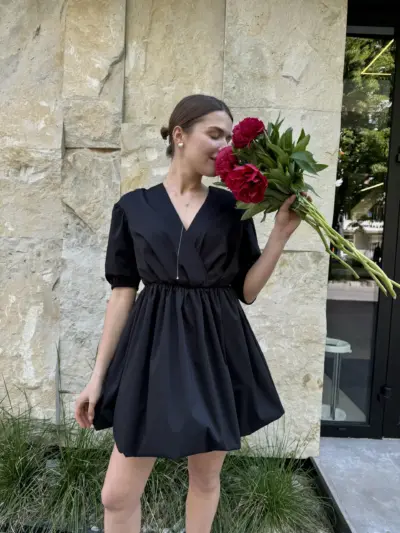 Чорна сукня зефірка