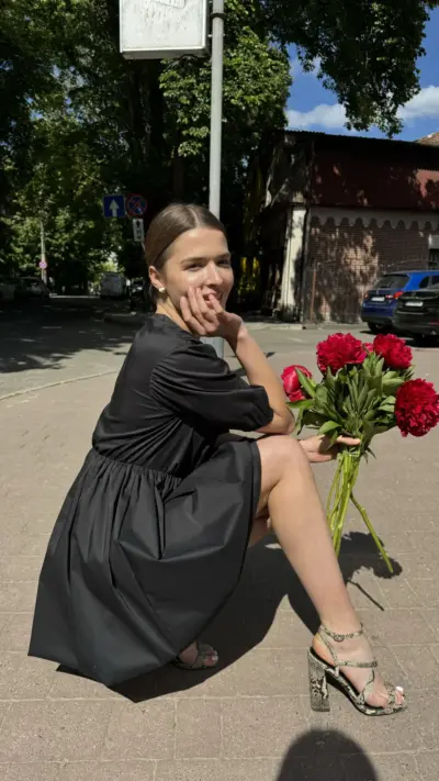 Чорна сукня зефірка