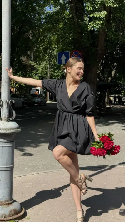 Чорна сукня зефірка