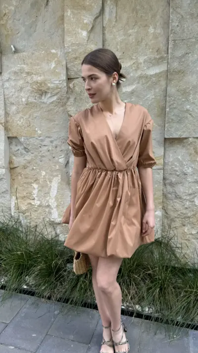 Бежева сукня зефірка