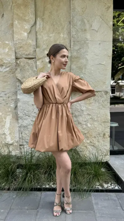 Бежева сукня зефірка