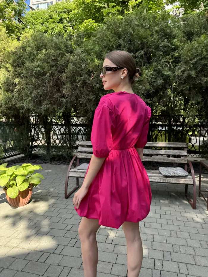 Червона сукня зефірка