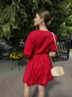 Червона сукня зефірка
