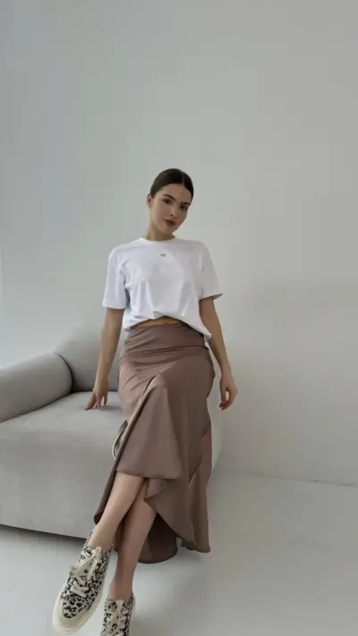 Коричнева спідниця з шовку