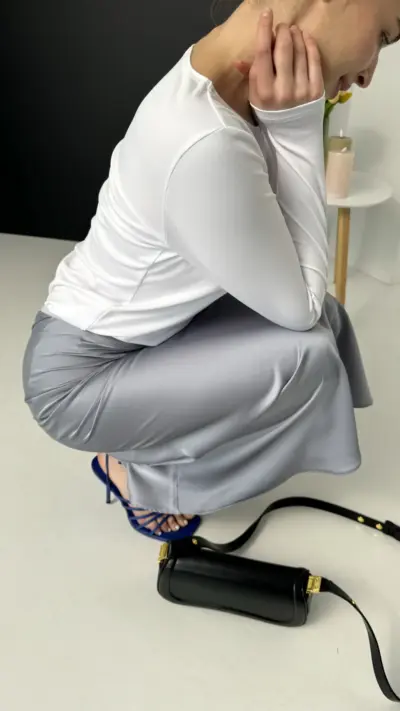 Сіра спідниця з шовку