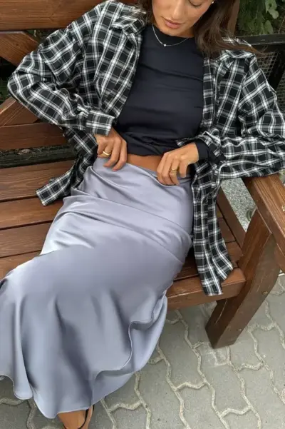 Сіра спідниця з преміального сатину