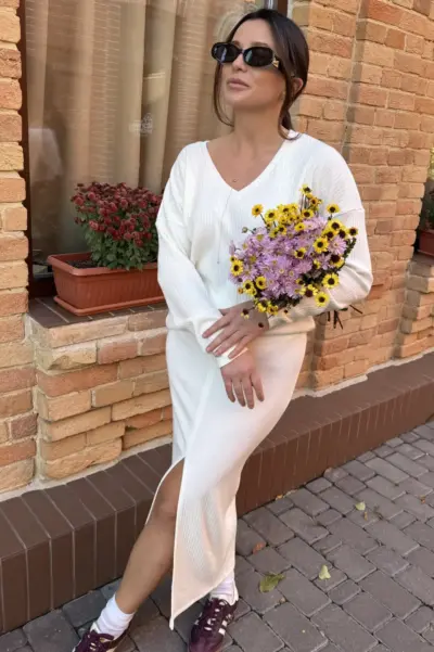 Молочний костюм в рубчик