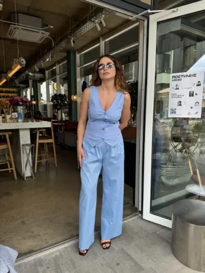 Блакитний костюм з льону ПАЛАЦЦО