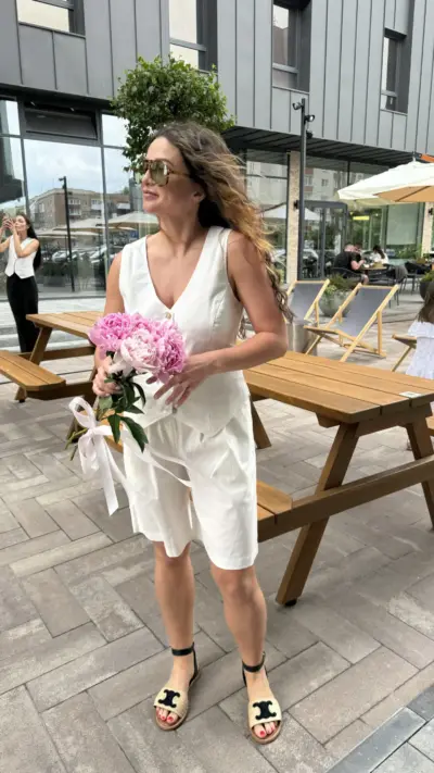 Молочний костюм з льону З ШОРТАМИ