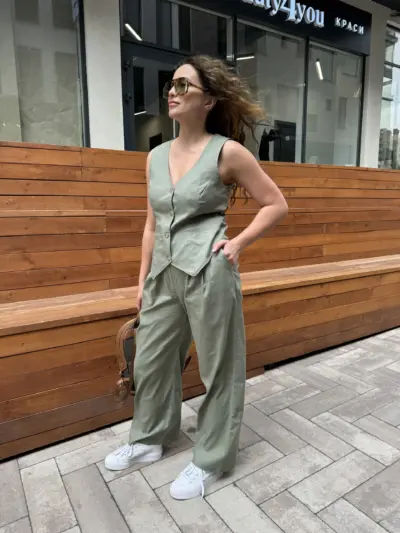 Оливковий костюм з льону ПАЛАЦЦО