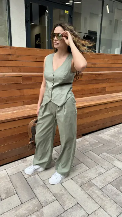 Оливковий костюм з льону ПАЛАЦЦО