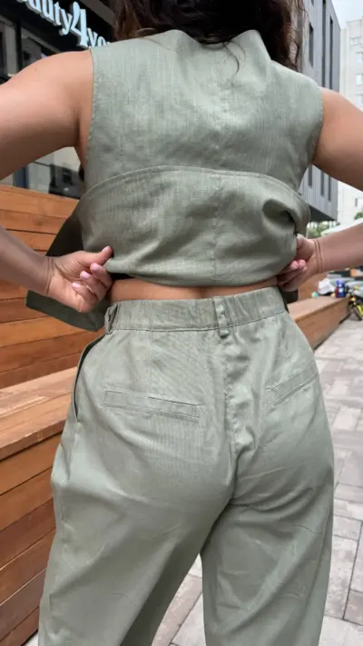 Оливковий костюм з льону ПАЛАЦЦО