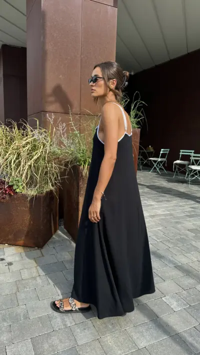 Чорний лляний сарафан