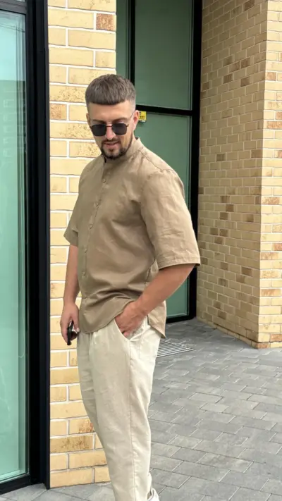 Бежева чоловіча сорочка