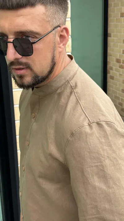 Бежева чоловіча сорочка