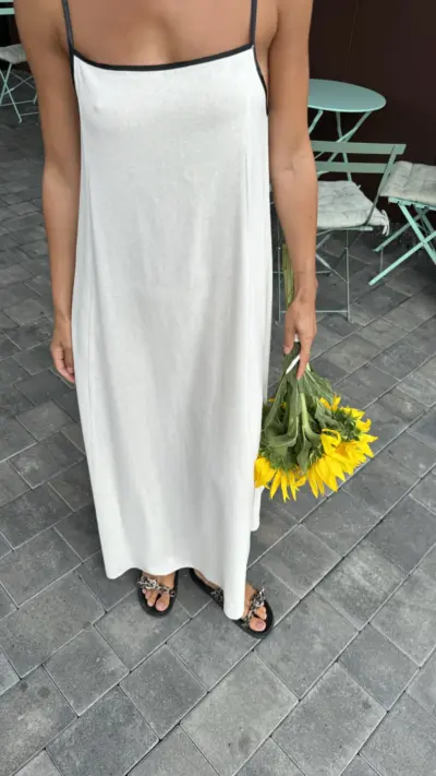 Білий лляний сарафан