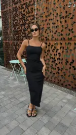 Чорна сукня лляна зі спинкою