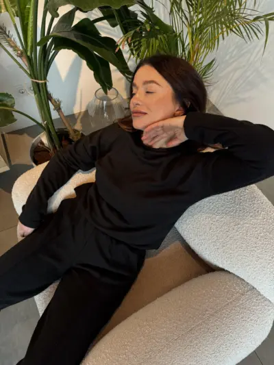 Чорний ангоровий костюм