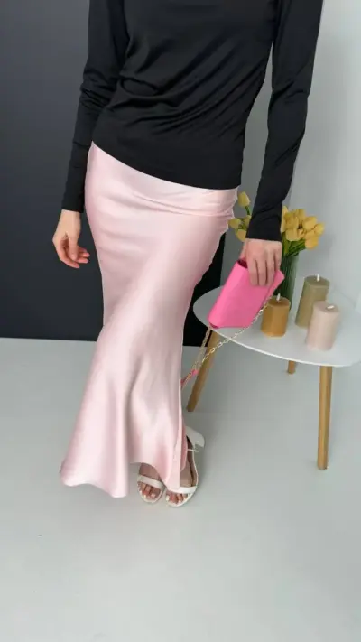 Спідниці шовк пудра