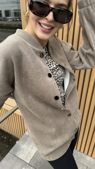 Мокко бомбер із матеріалу вельвет рубчик