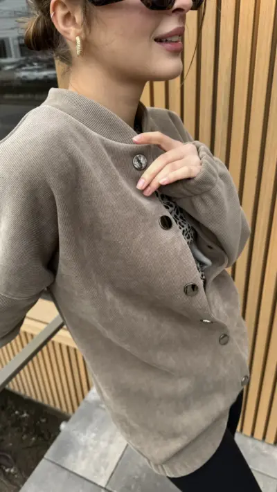 Мокко бомбер із матеріалу вельвет рубчик