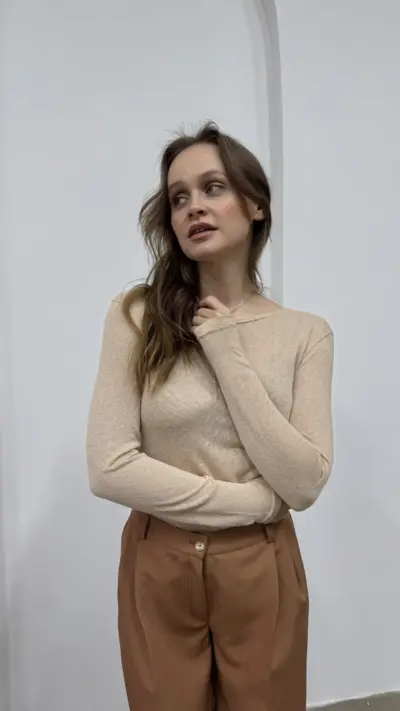 Бежевий лонг із матеріал трикотаж “Моніка”