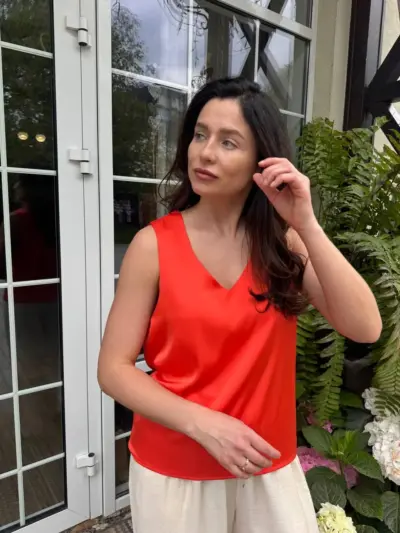 Червона майка шовк