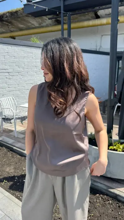 Коричнева майка шовк