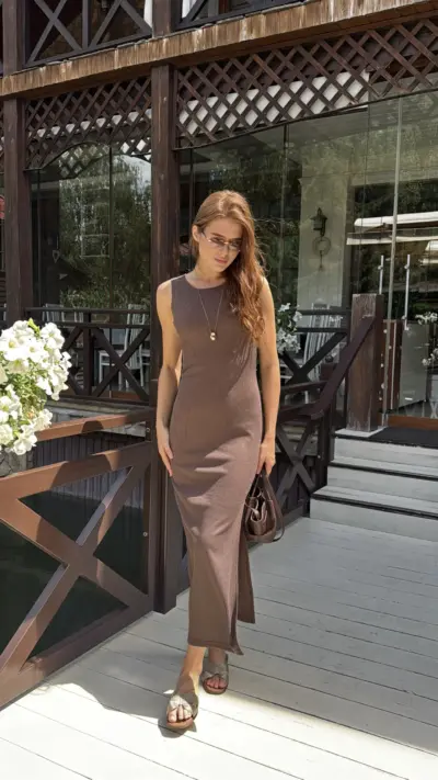 Шоколадна літня сукня “Basic Elegance”