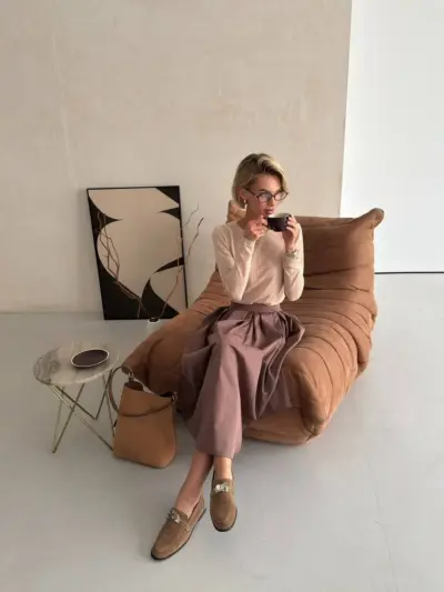 Базова міді-спідниця з акцентом на талію мокко - Зображення 4