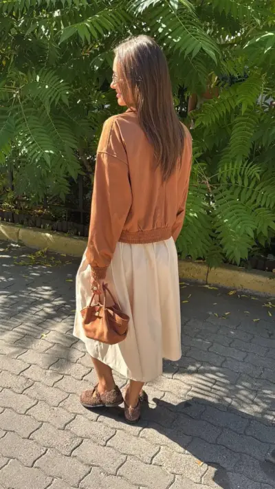 Базова міді-спідниця з акцентом на талію беж - Зображення 3