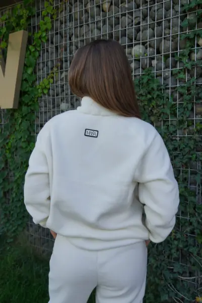 Костюмчик білий з високоякісного флісу Полар та білі штани - Зображення 3