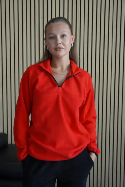 Костюмчик червоний з високоякісного флісу Полар та чорні штани